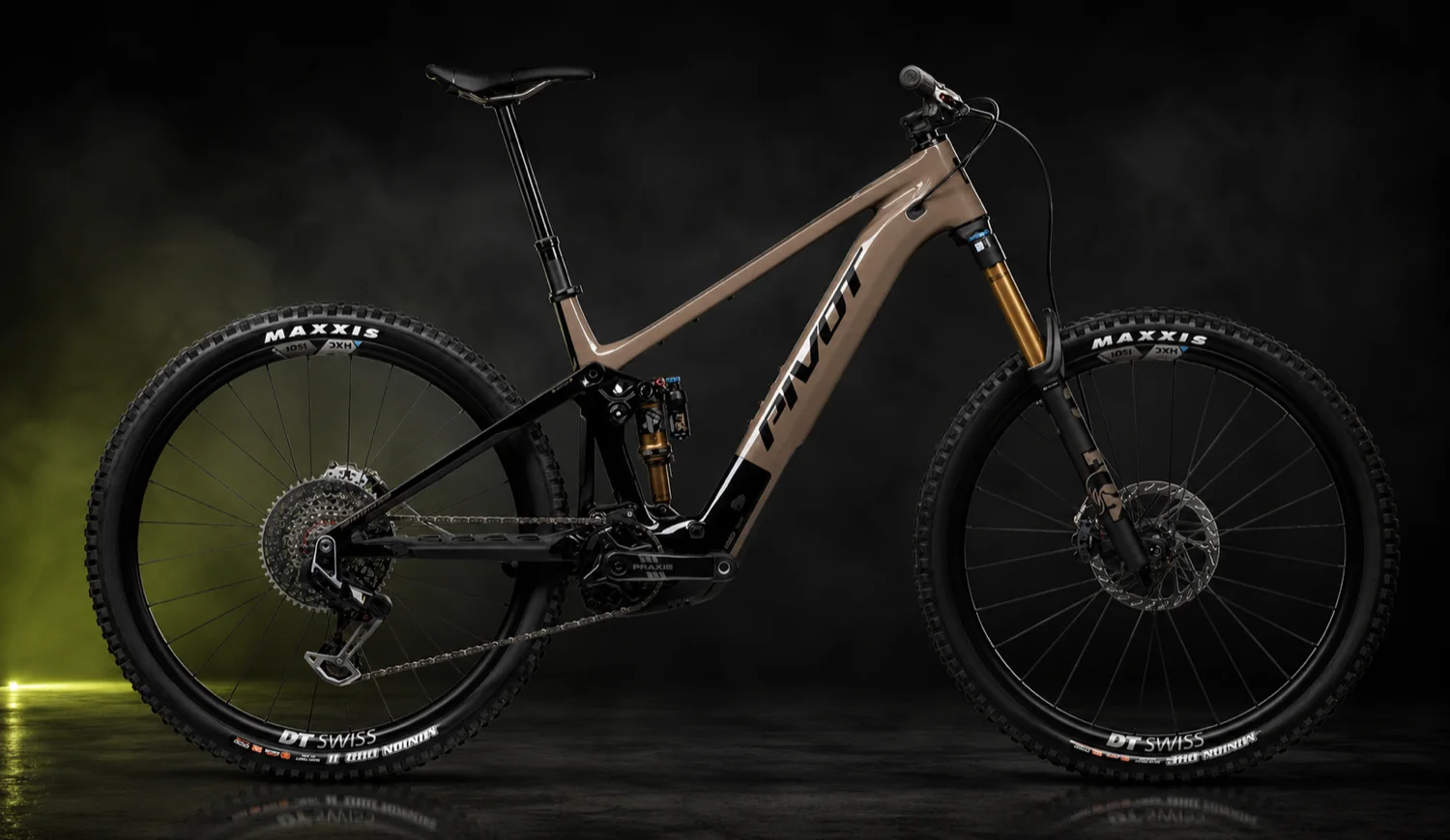 Pivot Shuttle AM Gen 2 in Badlands Brown