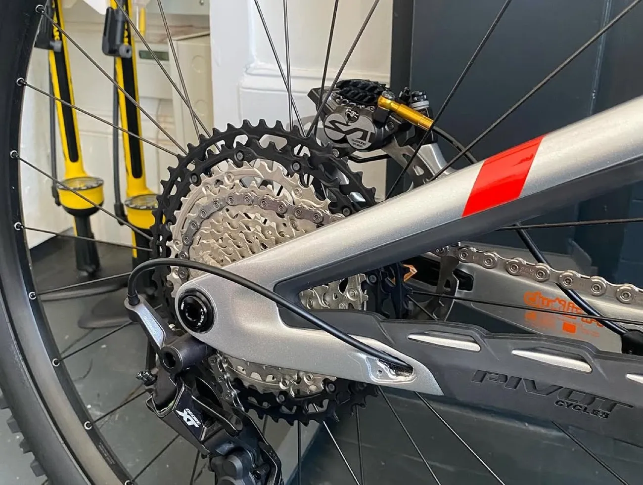 Drivetrain detail during a workshop build