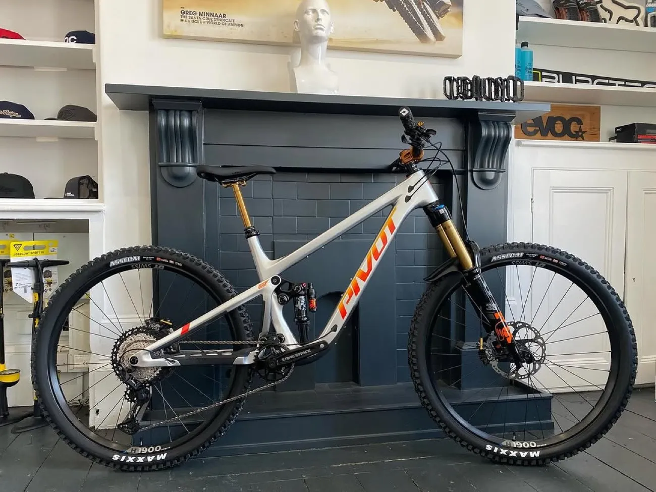 A Pivot mountain bike built up in the BUILT workshop